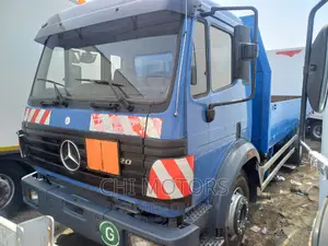 Mercedes Truck 1820 Pickup 10bolts