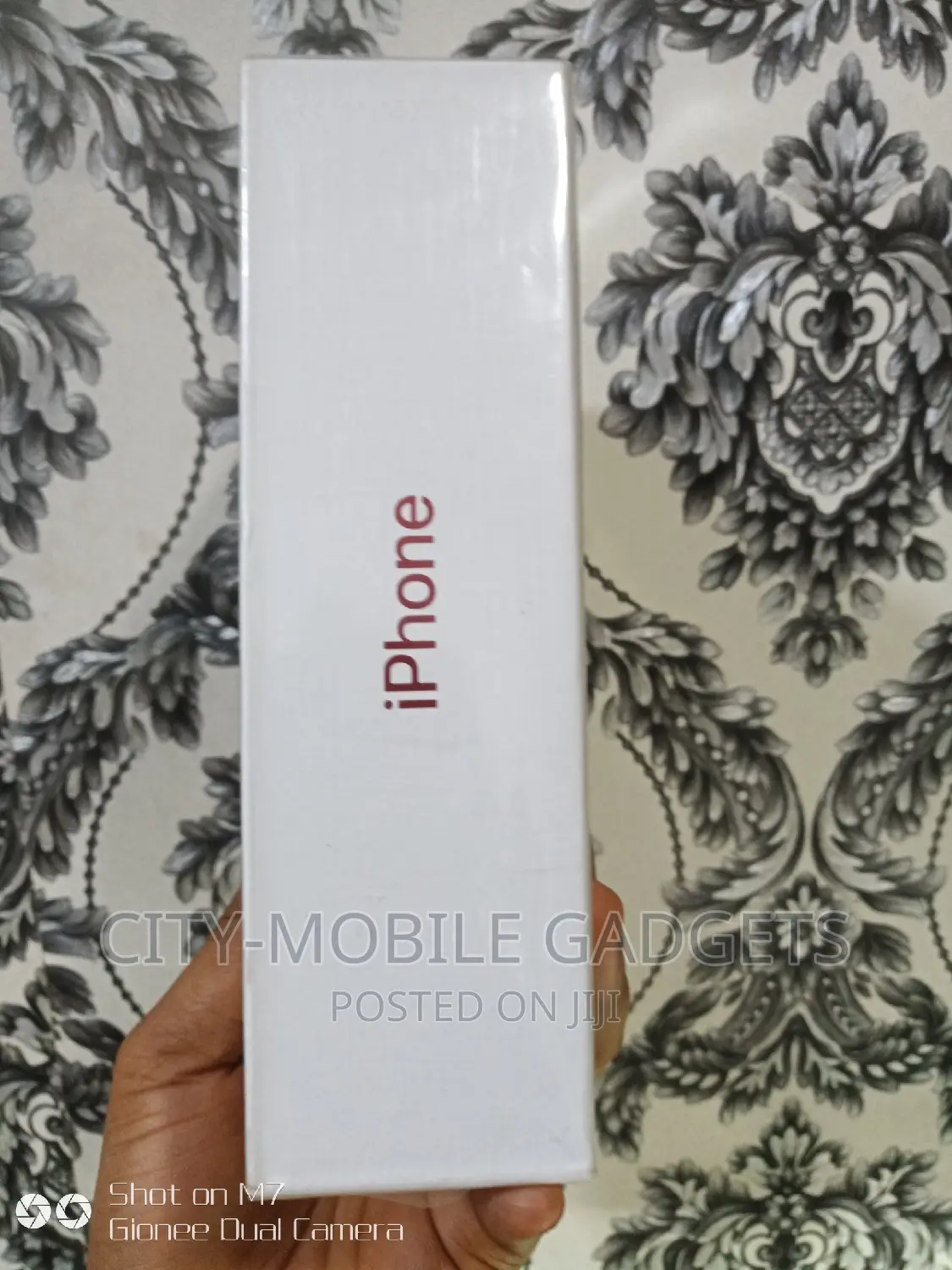 New Apple iPhone XR 64 GB Red