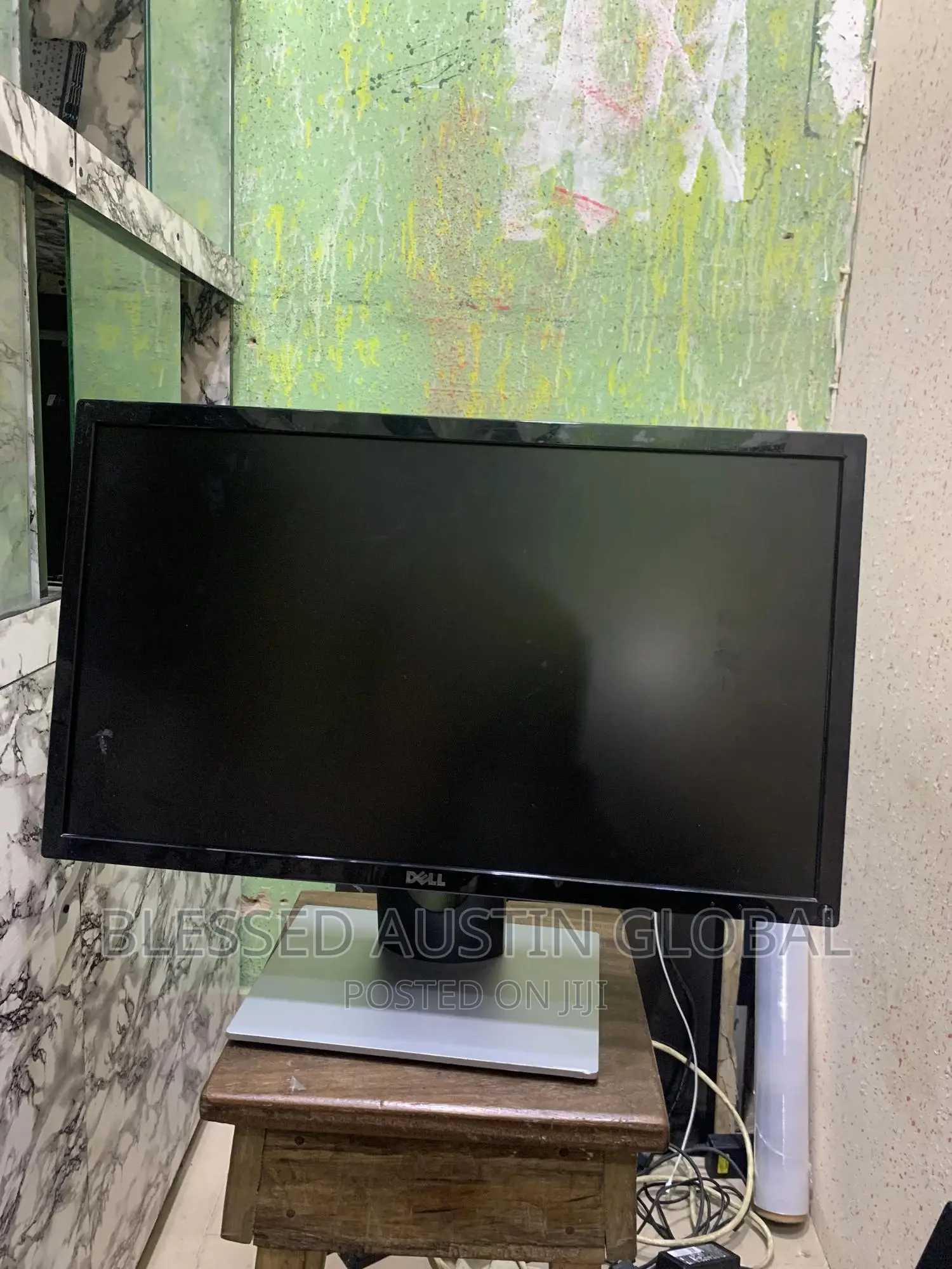 24” Inches Dell