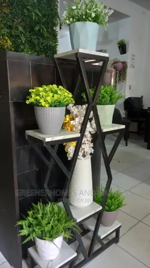 Flower Vase Stand