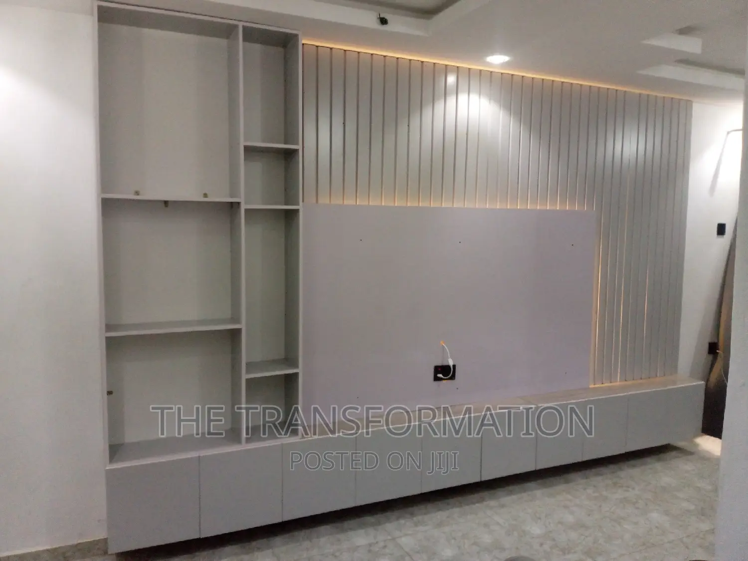 13by8 Ft Trans Tv Console
