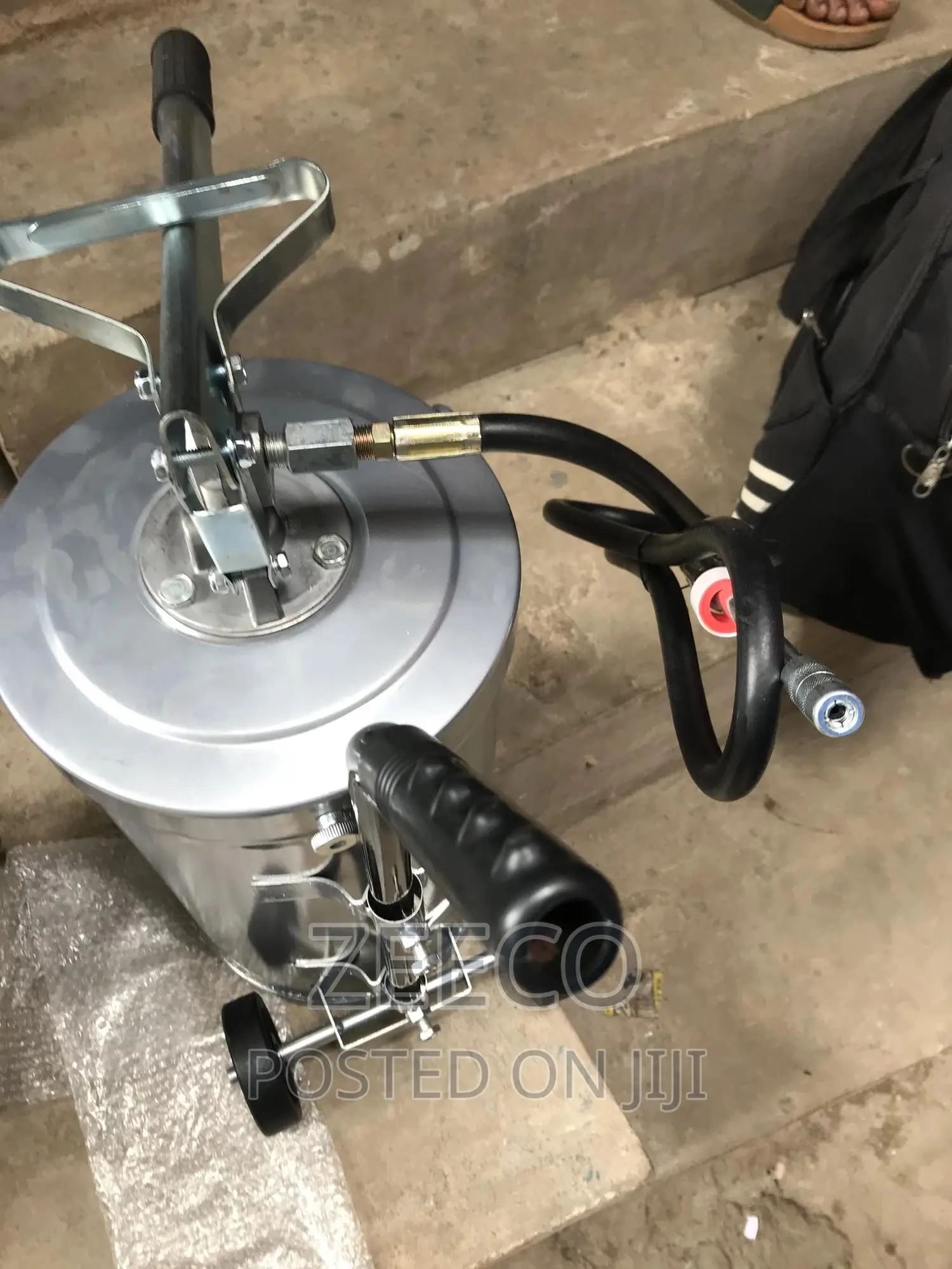 Hand Grease Pucket Pump 16lt