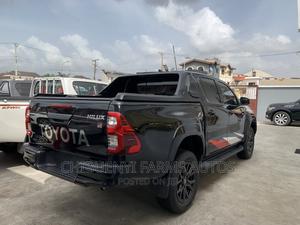New Toyota Hilux 2023 Black