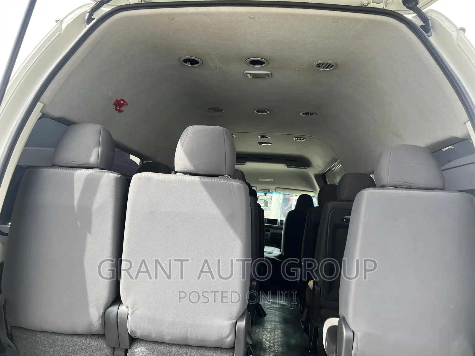 Toyota HiAce 2019 Silver