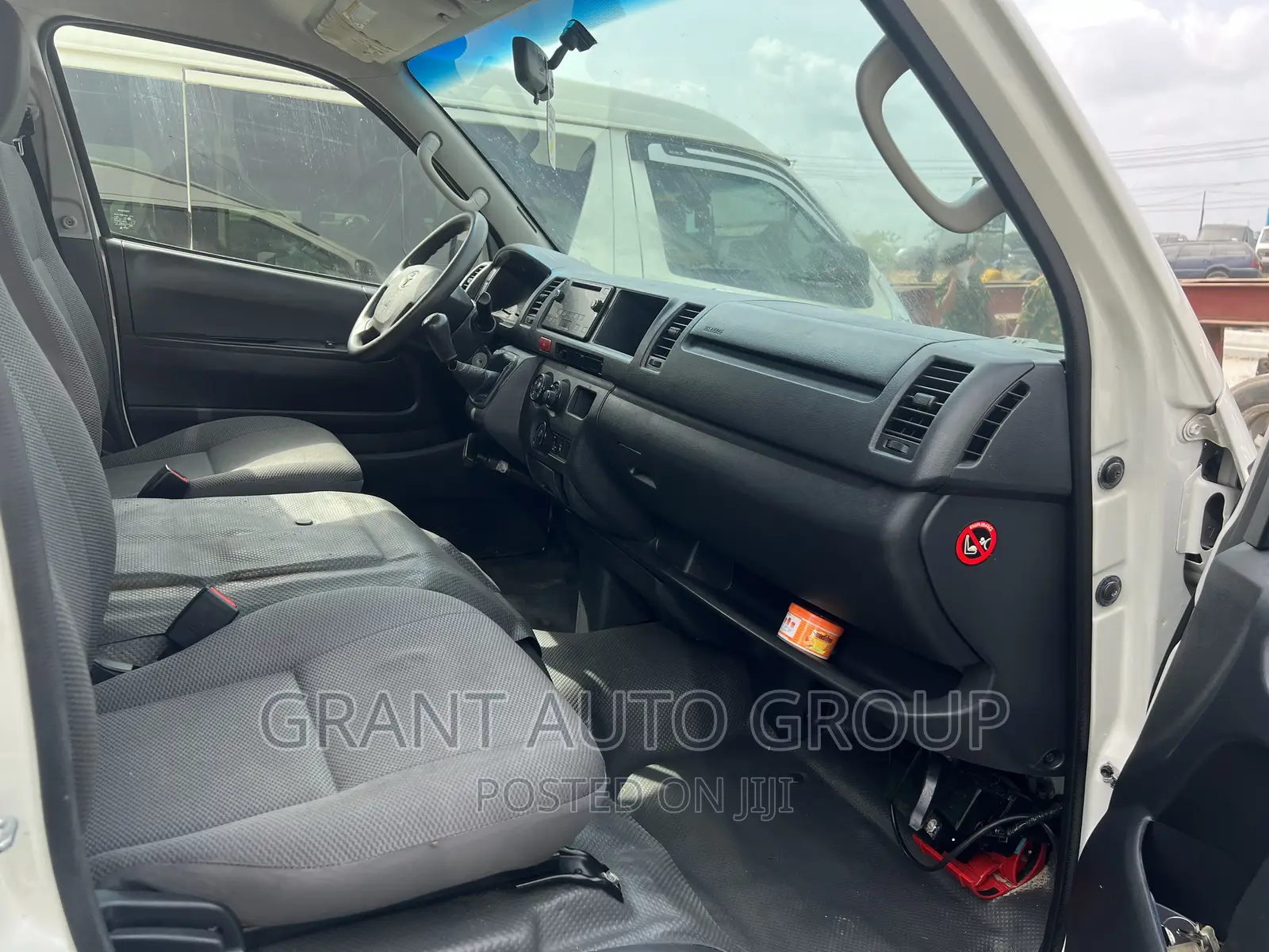 Toyota HiAce 2019 Silver