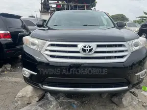 Toyota Highlander Limited 3.5l 4WD 2013 Black