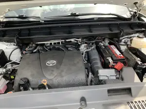 Toyota Highlander Limited AWD 2020 White