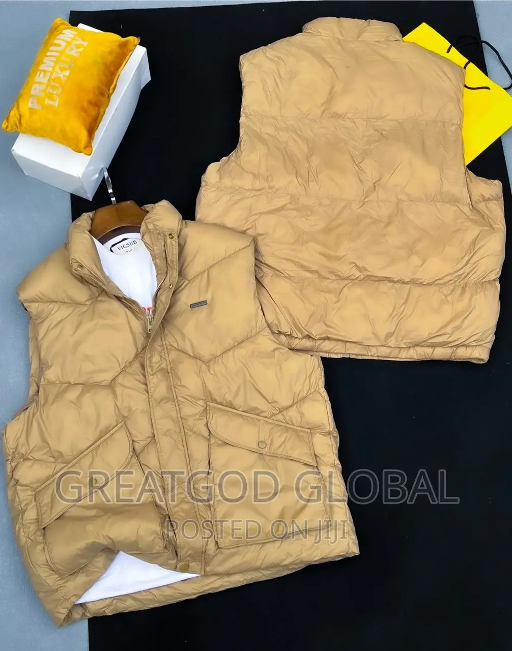 Sleeveless Jacket