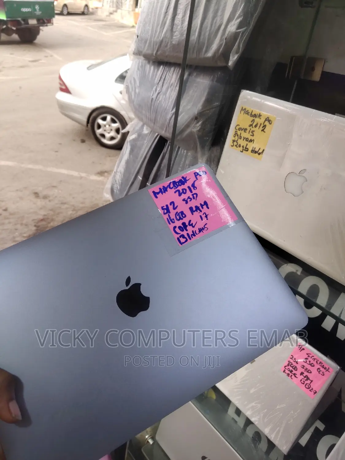 Laptop Apple MacBook Pro 2018 16GB Intel Core I7 SSD 512GB