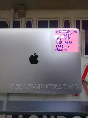 Laptop Apple MacBook Pro 2018 16GB Intel Core I7 SSD 512GB