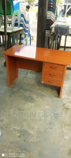 Quality Four Feet Office Table