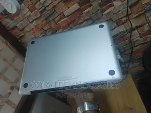 Laptop Apple MacBook Pro 2012 8GB Intel Core I5 HDD 750GB