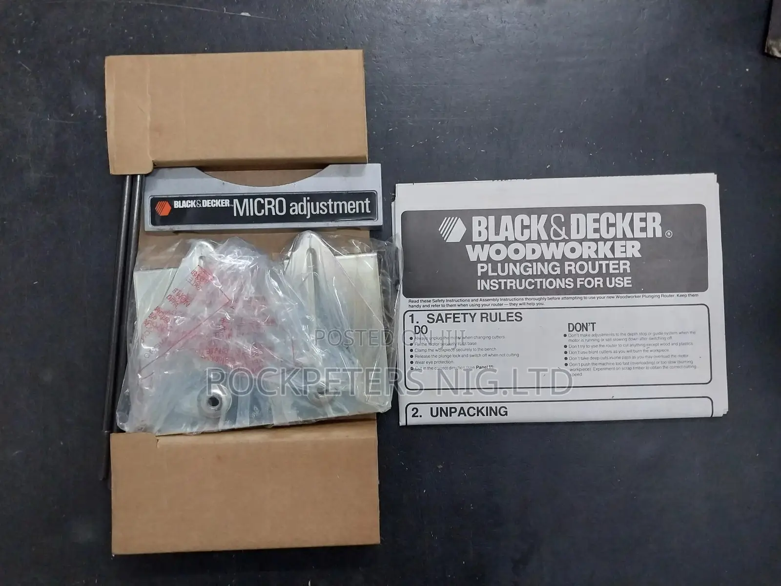 Black and Decker BD66 Woodworker Plunging Router