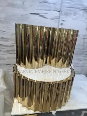 Quality Banquet Vertigo Table of 3 in 1 Set