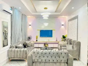 Enchanting and Cozy 4-Bedroom Duplex