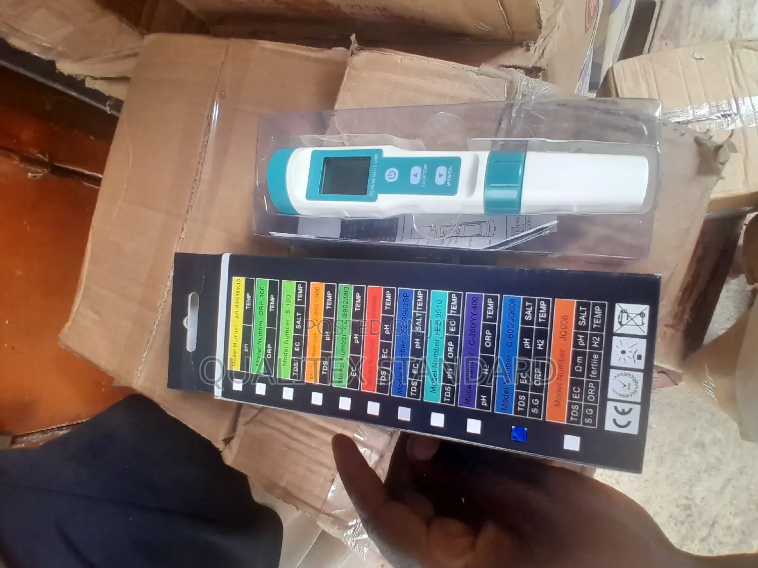 7 in 1 Conductivity Meter