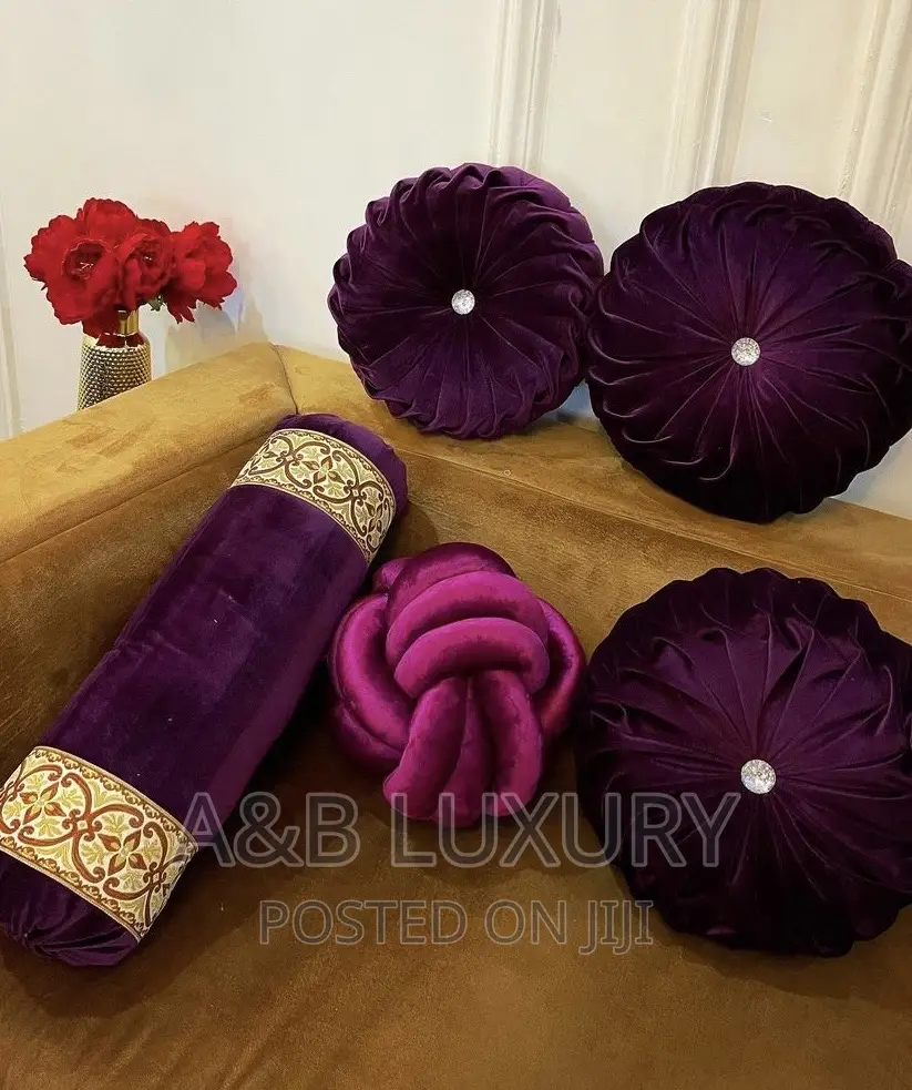 Trow Pillow