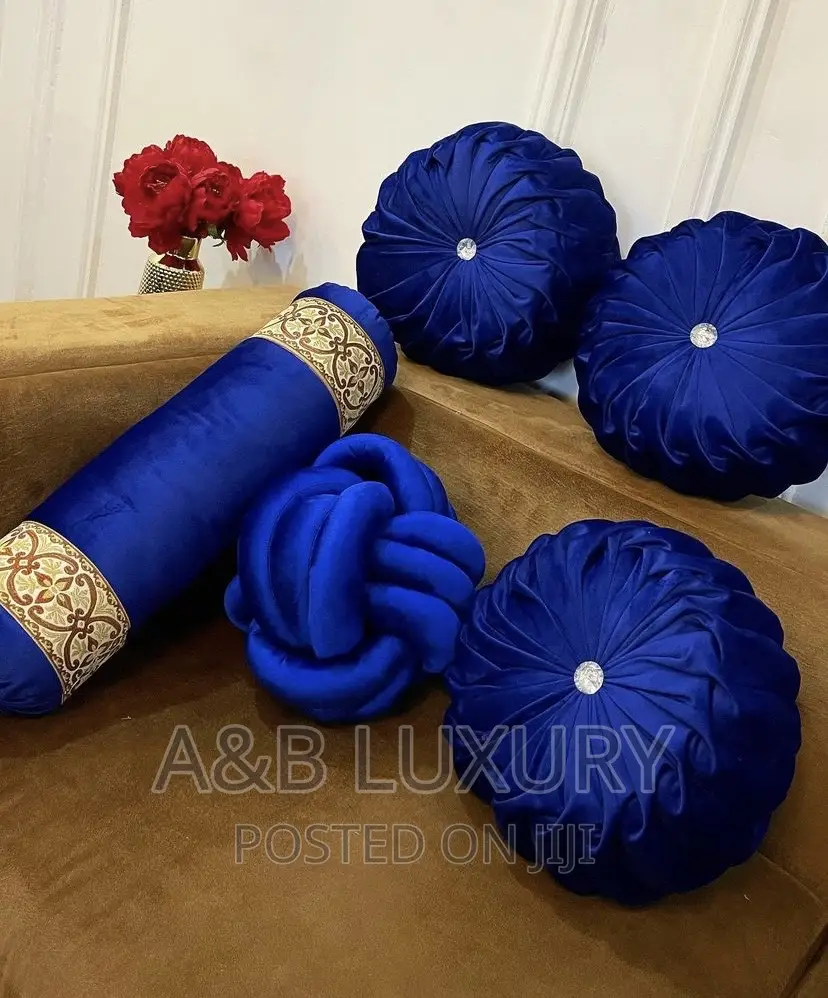 Trow Pillow