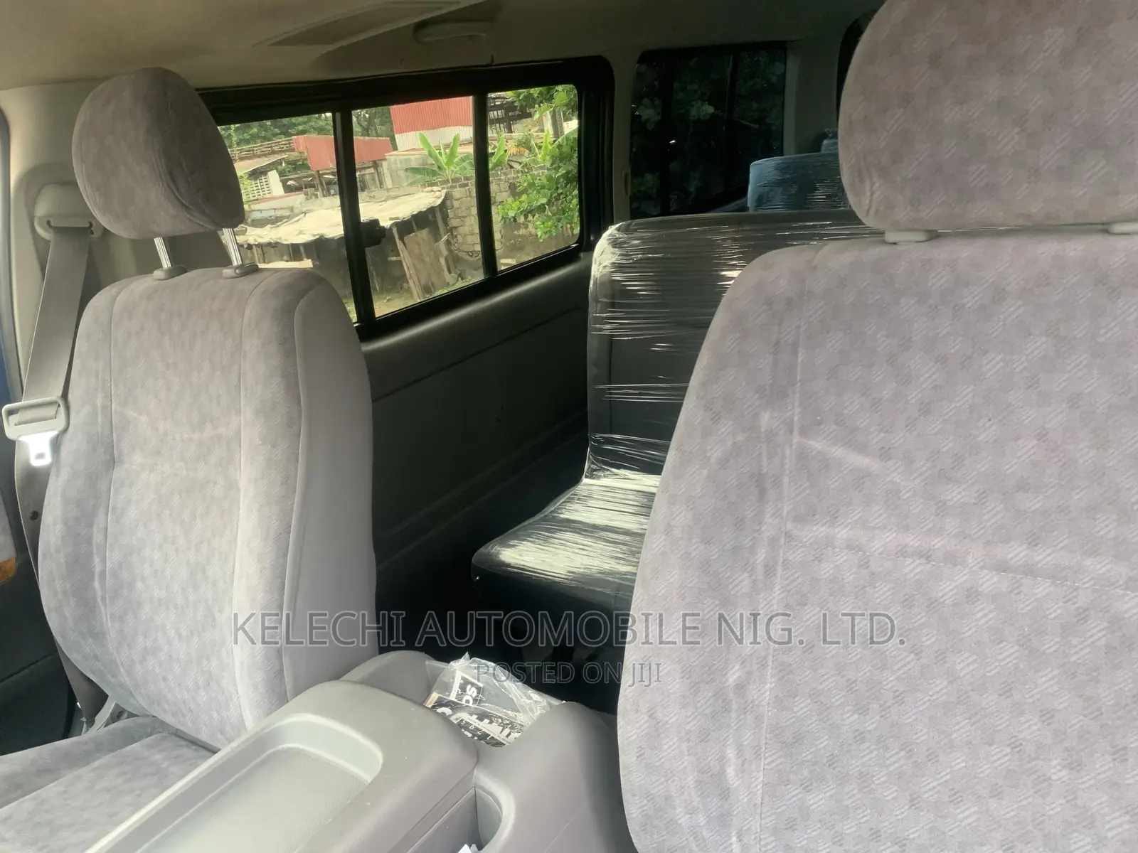 Toyota HiAce 2010 Blue