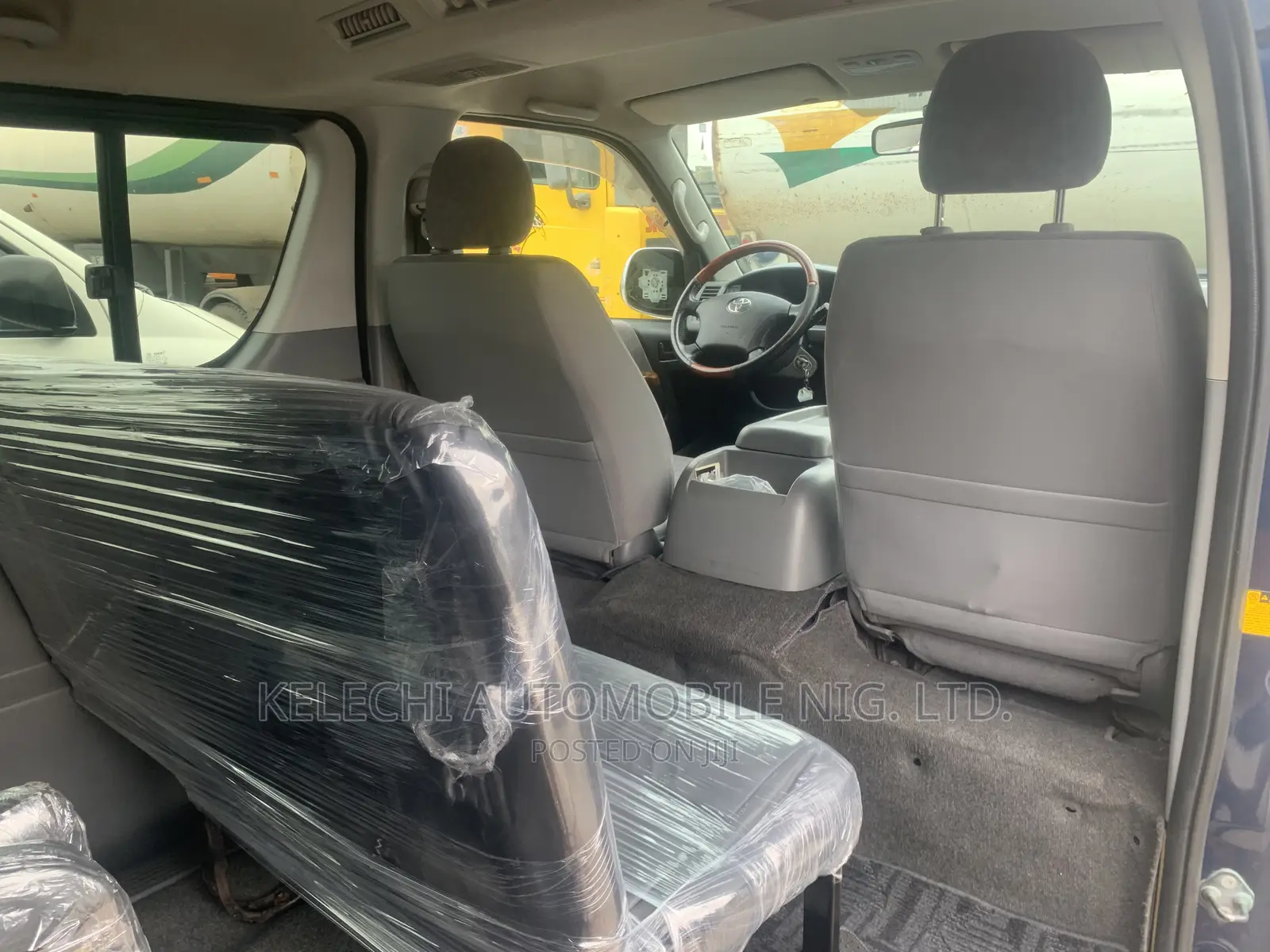 Toyota HiAce 2010 Blue
