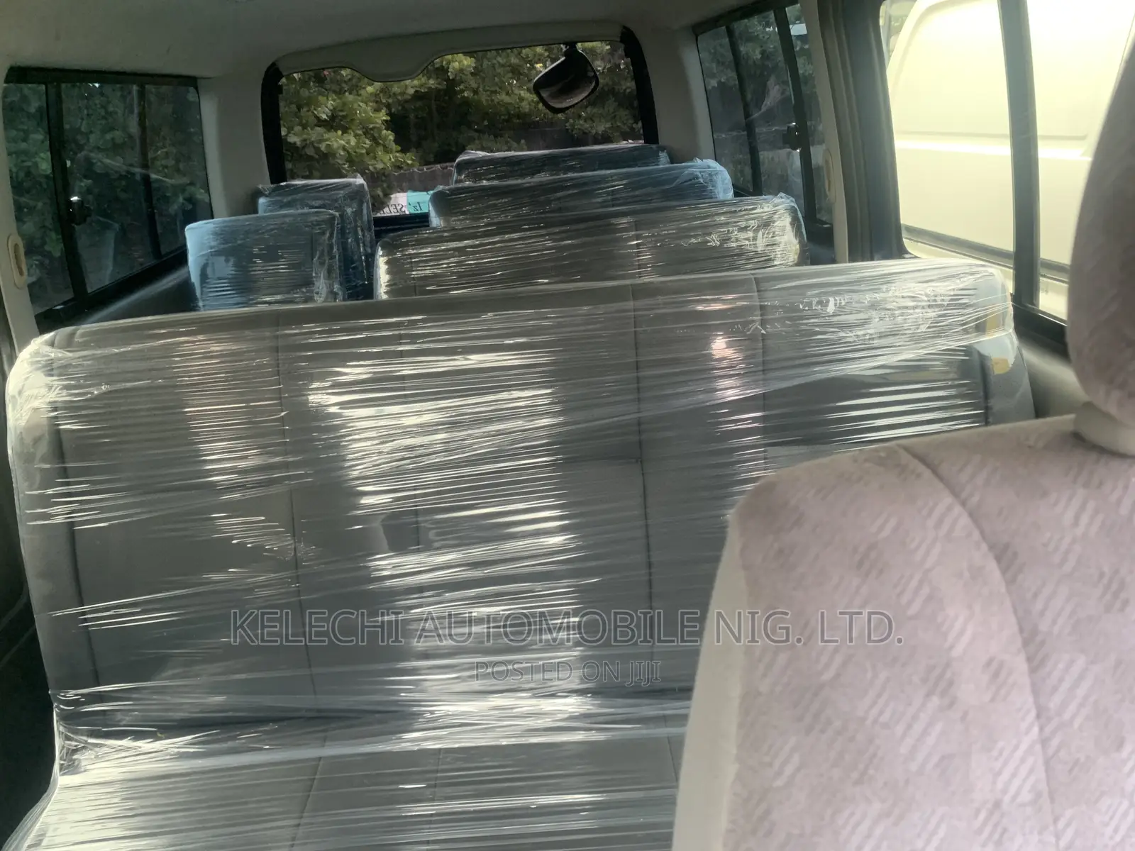 Toyota HiAce 2010 Blue