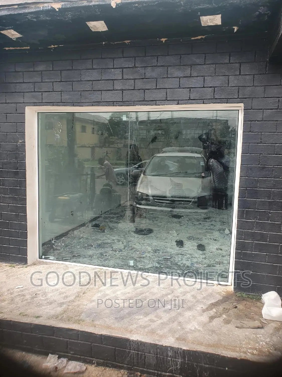 Showrooms/Store Glass