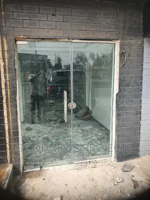 Showroom/Stores Entrance Glass Door