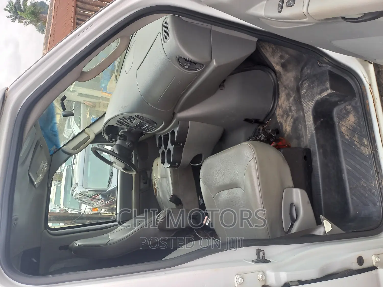 Ford E250 2006 White