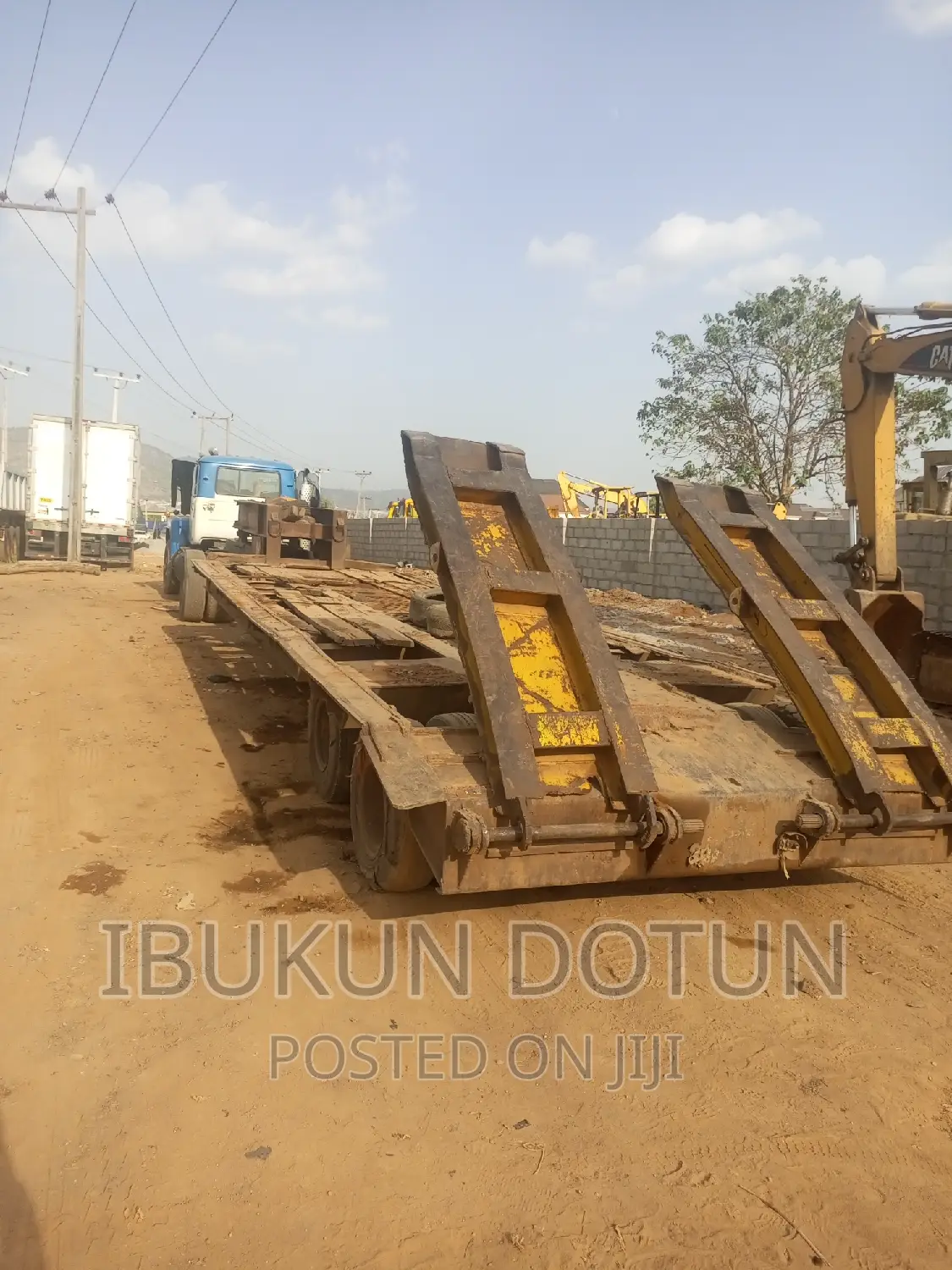 Lowbed Lorry Truc For Hire/Rent