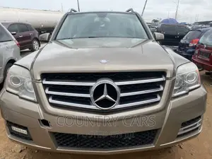 Mercedes-Benz GLK-Class 350 4MATIC 2010 Gold