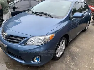 Toyota Corolla 2013 Blue