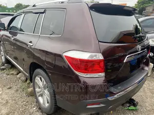 Toyota Highlander Limited 3.5l 4WD 2013 Burgundy