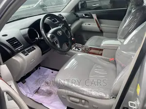 Toyota Highlander Limited 2012 Silver