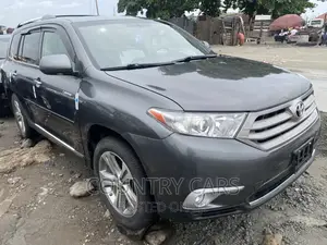 Toyota Highlander Limited 2012 Gray