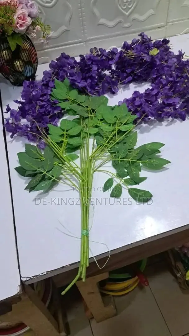 Artificial Dropping Flowers/Carpet Grass PAYMENT ON DELIVERY