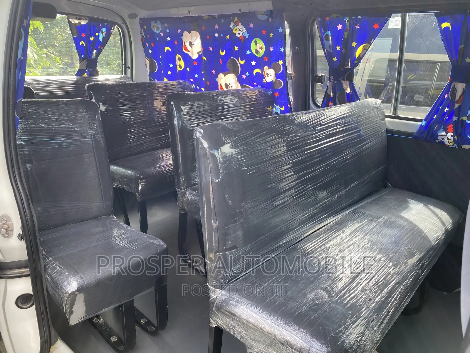Toyota HiAce 2007 White