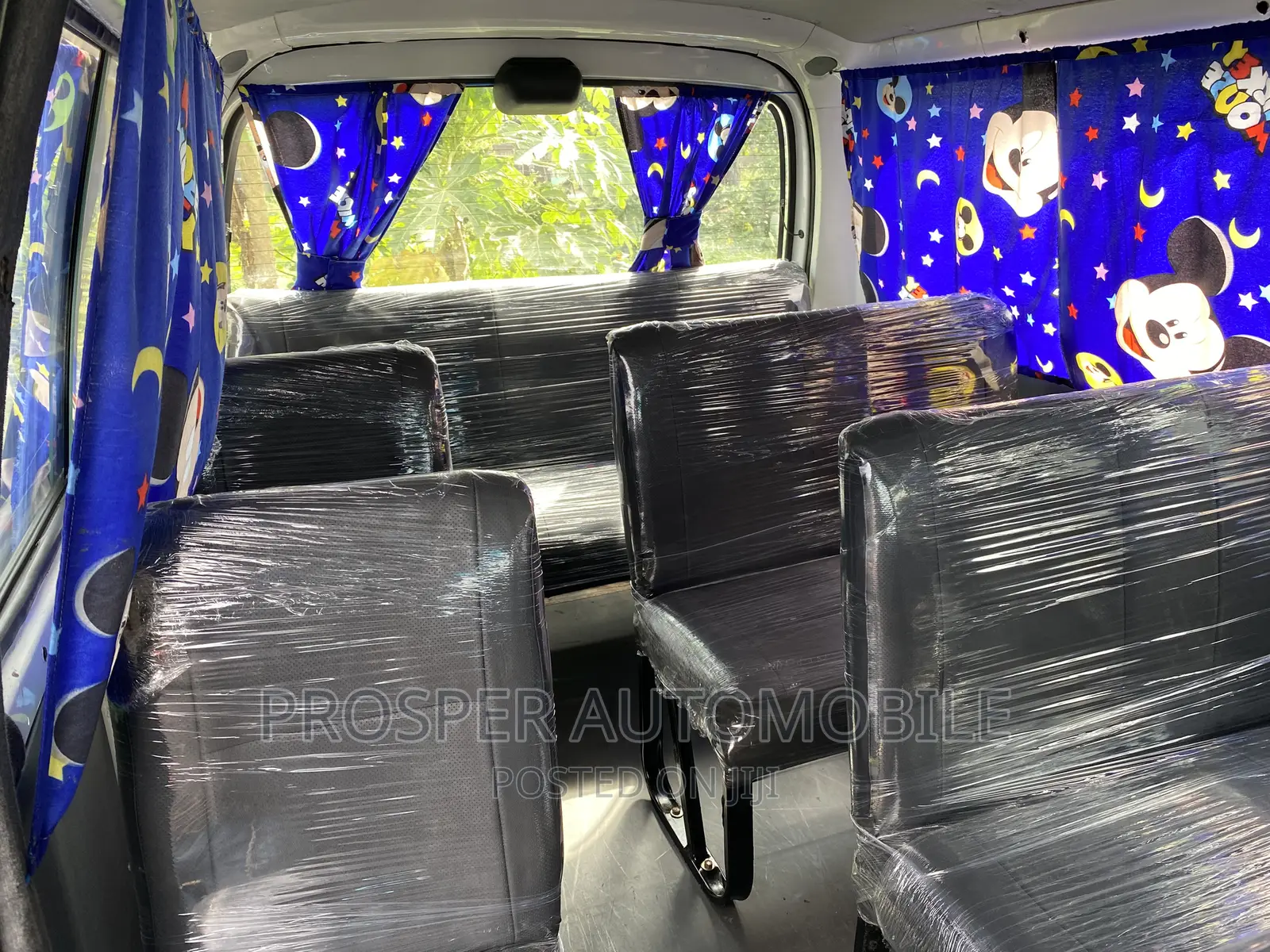 Toyota HiAce 2007 White