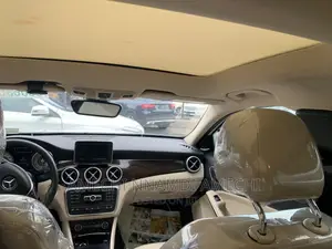Mercedes-Benz GLA 250 2017 White