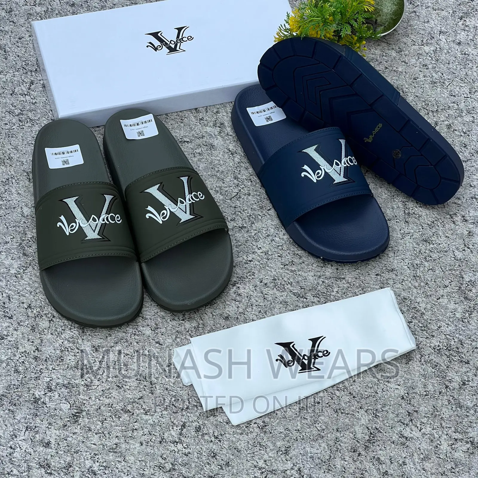 Luxury Slide COLLECTION’S