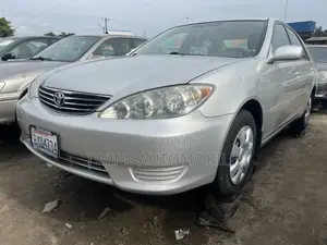 Toyota Camry 2005 Silver