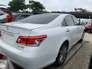 Lexus ES 350 2011 White