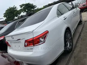 Lexus ES 350 2011 White