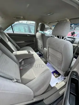 Toyota Camry 2005 Gray