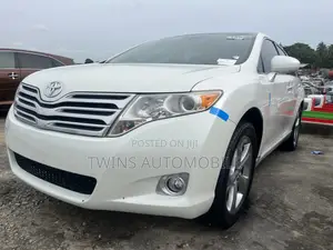Toyota Venza V6 AWD 2010 White