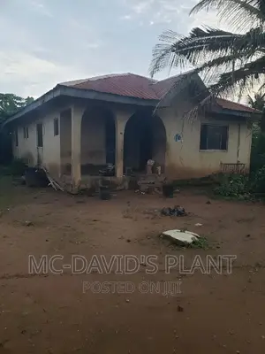 3bdrm Block of Flats in Agunfoye, Igbogbo for sale