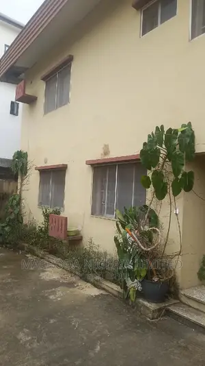 4bdrm Duplex in Adeniyi Jones for rent