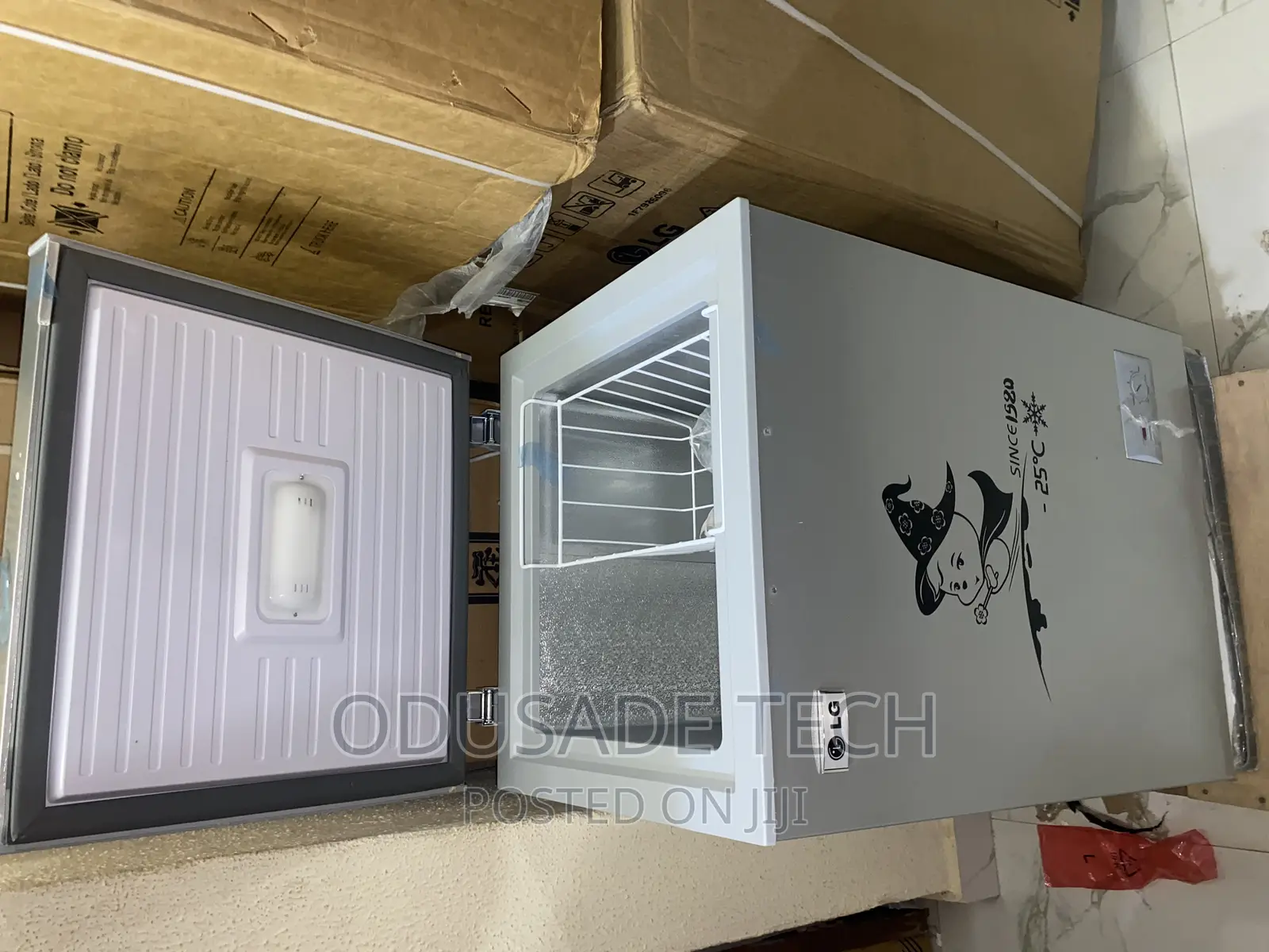 LG 100liters Chest Freezer Gc160
