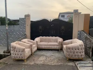 Luxurious 7 Seaters Sofas