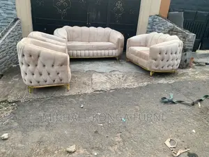 Luxurious 7 Seaters Sofas