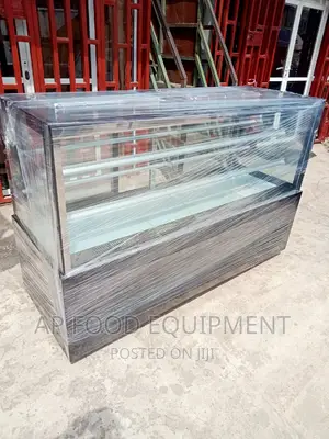 5ft Cake Display Chiller 